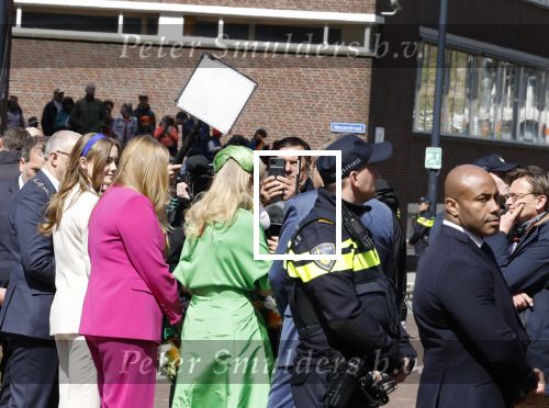 Rotterdam 27 april 2023
Koningsdag 2023 in Rotterdam met aanwezig Koning Willem Alexander, KoninginMaxima ,Prinses Amalia, Prinses Ariane ,Prins Constantijn ,Prinses Laurentien ,Prins Maurits ,Prinses Marilene ,Prins Bernhard ,Prinses Annette ,Prins Floris ,Prinses Aimee ,Prins Pieter Christiaan, en Prinses Anita .
Burgemeester Aboutaleb is de gastheer.