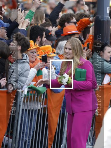 Rotterdam 27 april 2023
Koningsdag 2023 in Rotterdam met aanwezig Koning Willem Alexander, KoninginMaxima ,Prinses Amalia, Prinses Ariane ,Prins Constantijn ,Prinses Laurentien ,Prins Maurits ,Prinses Marilene ,Prins Bernhard ,Prinses Annette ,Prins Floris ,Prinses Aimee ,Prins Pieter Christiaan, en Prinses Anita .
Burgemeester Aboutaleb is de gastheer.