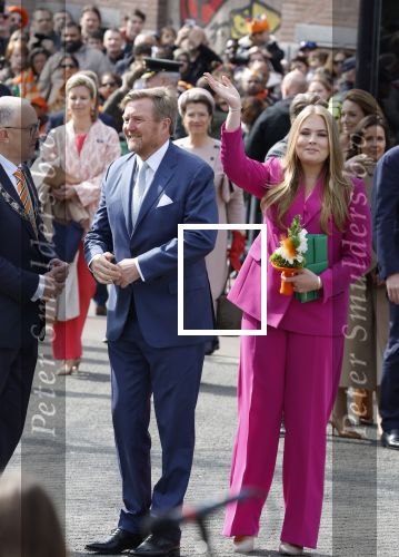 Rotterdam 27 april 2023
Koningsdag 2023 in Rotterdam met aanwezig Koning Willem Alexander, KoninginMaxima ,Prinses Amalia, Prinses Ariane ,Prins Constantijn ,Prinses Laurentien ,Prins Maurits ,Prinses Marilene ,Prins Bernhard ,Prinses Annette ,Prins Floris ,Prinses Aimee ,Prins Pieter Christiaan, en Prinses Anita .
Burgemeester Aboutaleb is de gastheer.