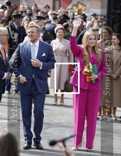Rotterdam 27 april 2023
Koningsdag 2023 in Rotterdam met aanwezig Koning Willem Alexander, KoninginMaxima ,Prinses Amalia, Prinses Ariane ,Prins Constantijn ,Prinses Laurentien ,Prins Maurits ,Prinses Marilene ,Prins Bernhard ,Prinses Annette ,Prins Floris ,Prinses Aimee ,Prins Pieter Christiaan, en Prinses Anita .
Burgemeester Aboutaleb is de gastheer.
