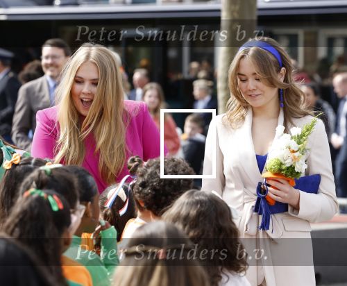 Rotterdam 27 april 2023
Koningsdag 2023 in Rotterdam met aanwezig Koning Willem Alexander, KoninginMaxima ,Prinses Amalia, Prinses Ariane ,Prins Constantijn ,Prinses Laurentien ,Prins Maurits ,Prinses Marilene ,Prins Bernhard ,Prinses Annette ,Prins Floris ,Prinses Aimee ,Prins Pieter Christiaan, en Prinses Anita .
Burgemeester Aboutaleb is de gastheer.