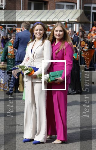 Rotterdam 27 april 2023
Koningsdag 2023 in Rotterdam met aanwezig Koning Willem Alexander, KoninginMaxima ,Prinses Amalia, Prinses Ariane ,Prins Constantijn ,Prinses Laurentien ,Prins Maurits ,Prinses Marilene ,Prins Bernhard ,Prinses Annette ,Prins Floris ,Prinses Aimee ,Prins Pieter Christiaan, en Prinses Anita .
Burgemeester Aboutaleb is de gastheer.