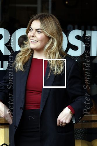 Amsterdam 20 april 2023
Prinses Eloise van Oranje onderweg naar feestje van blad de Linda in een cafe in het centrum van Amsterdam waar een bier gepresenteerd wordt.