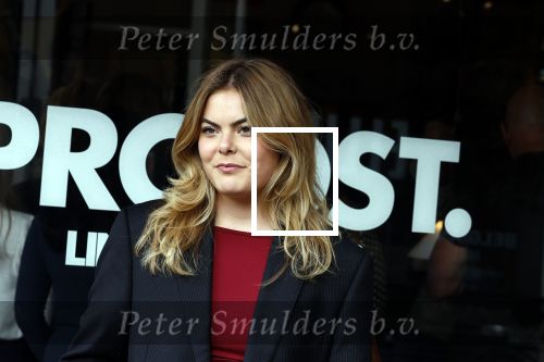 Amsterdam 20 april 2023
Prinses Eloise van Oranje onderweg naar feestje van blad de Linda in een cafe in het centrum van Amsterdam waar een bier gepresenteerd wordt.