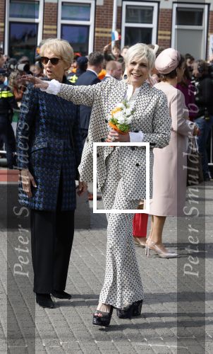 Rotterdam 27 april 2023
Koningsdag 2023 in Rotterdam met aanwezig Koning Willem Alexander, KoninginMaxima ,Prinses Amalia, Prinses Ariane ,Prins Constantijn ,Prinses Laurentien ,Prins Maurits ,Prinses Marilene ,Prins Bernhard ,Prinses Annette ,Prins Floris ,Prinses Aimee ,Prins Pieter Christiaan, en Prinses Anita .
Burgemeester Aboutaleb is de gastheer.