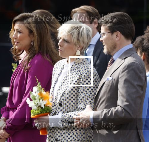 Rotterdam 27 april 2023
Koningsdag 2023 in Rotterdam met aanwezig Koning Willem Alexander, KoninginMaxima ,Prinses Amalia, Prinses Ariane ,Prins Constantijn ,Prinses Laurentien ,Prins Maurits ,Prinses Marilene ,Prins Bernhard ,Prinses Annette ,Prins Floris ,Prinses Aimee ,Prins Pieter Christiaan, en Prinses Anita .
Burgemeester Aboutaleb is de gastheer.