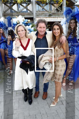 Noorden  30 april 2023
Gerard Joling viert zijn 63e verjaardag.
Prinses Margarita met vrienden