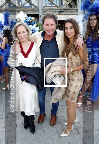 Noorden  30 april 2023
Gerard Joling viert zijn 63e verjaardag.
Prinses Margarita met vrienden