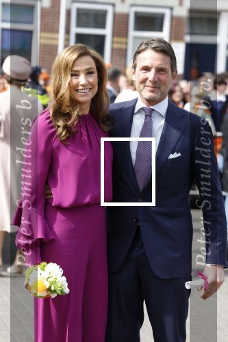 Rotterdam 27 april 2023
Koningsdag 2023 in Rotterdam met aanwezig Koning Willem Alexander, KoninginMaxima ,Prinses Amalia, Prinses Ariane ,Prins Constantijn ,Prinses Laurentien ,Prins Maurits ,Prinses Marilene ,Prins Bernhard ,Prinses Annette ,Prins Floris ,Prinses Aimee ,Prins Pieter Christiaan, en Prinses Anita .
Burgemeester Aboutaleb is de gastheer.