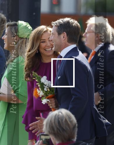 Rotterdam 27 april 2023
Koningsdag 2023 in Rotterdam met aanwezig Koning Willem Alexander, KoninginMaxima ,Prinses Amalia, Prinses Ariane ,Prins Constantijn ,Prinses Laurentien ,Prins Maurits ,Prinses Marilene ,Prins Bernhard ,Prinses Annette ,Prins Floris ,Prinses Aimee ,Prins Pieter Christiaan, en Prinses Anita .
Burgemeester Aboutaleb is de gastheer.