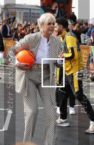 Rotterdam 27 april 2023
Koningsdag 2023 in Rotterdam met aanwezig Koning Willem Alexander, KoninginMaxima ,Prinses Amalia, Prinses Ariane ,Prins Constantijn ,Prinses Laurentien ,Prins Maurits ,Prinses Marilene ,Prins Bernhard ,Prinses Annette ,Prins Floris ,Prinses Aimee ,Prins Pieter Christiaan, en Prinses Anita .
Burgemeester Aboutaleb is de gastheer.  De Royals gaan voetballen bij Touzani