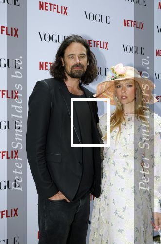 Amsterdam 18 mei 2023
Presentatie netflix serie  Queen CHarlotte met oa aanwezig India Amarteifio en Corey Mylchreest .
Serie is samenwerking met Vogue. Het feest is bij Huize Frankendaal. Ralph Nauta met partner Margriet Planting