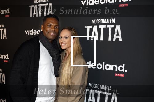 Amsterdam 25 april 2023
Premiere Mocro Maffia Tatta van Videoland.
Remy Bonjsaky met zijn vrouw Renate