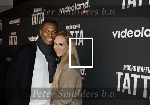Amsterdam 25 april 2023
Premiere Mocro Maffia Tatta van Videoland.
Remy Bonjsaky met zijn vrouw Renate