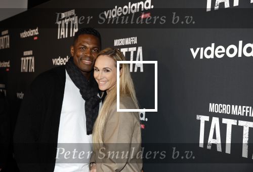 Amsterdam 25 april 2023
Premiere Mocro Maffia Tatta van Videoland.
Remy Bonjsaky met zijn vrouw Renate