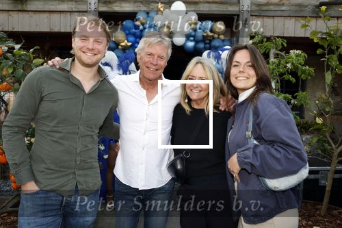 Noorden  30 april 2023
Gerard Joling viert zijn 63e verjaardag.
Rene Oosterman met gezin