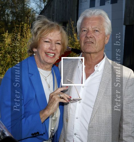 Kortenhoef 29 april 2023
Presntatie tijdschrift Nicole des Bouvrie bij Ottenhome.
Ria Valk met partner