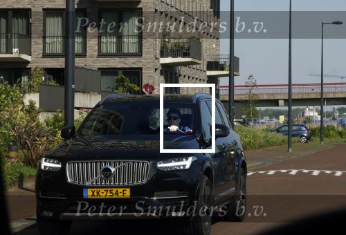Amsterdam 12 en 13 mei 2023
Rob kemps verlaat het appartement van zijn nieuwe vriendin Stephanie Klaver.