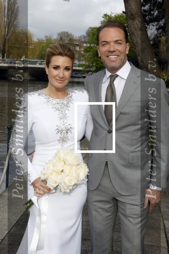 Amsterdam 15 april 2023
Robert Doornbos en Chantal Bles zijn vandaag op een prachtige salonboot getrouwd.