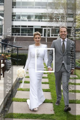 Amsterdam 15 april 2023
Robert Doornbos en Chantal Bles zijn vandaag op een prachtige salonboot getrouwd.