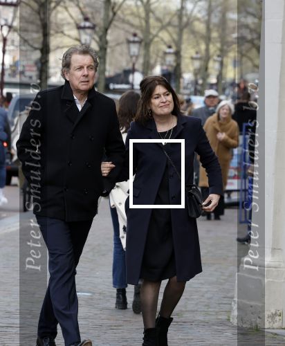 Amsterdam 15 april 2023
Herdenkingstdienst vooraf aan de begrafenis van Huub Oosterhuis in de Westertoren . Daarna gingen ze met de boot naar begraafplaats Zorgvlied. Robert ten Brink met zijn vrouw