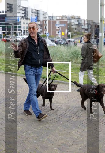 Scheveningen 23 april 2023
Rogier Smit met zijn twee honden