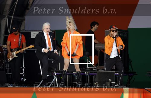 Rotterdam 27 april 2023
Koningsdag 2023 in Rotterdam met aanwezig Koning Willem Alexander, KoninginMaxima ,Prinses Amalia, Prinses Ariane ,Prins Constantijn ,Prinses Laurentien ,Prins Maurits ,Prinses Marilene ,Prins Bernhard ,Prinses Annette ,Prins Floris ,Prinses Aimee ,Prins Pieter Christiaan, en Prinses Anita .
Burgemeester Aboutaleb is de gastheer. Lee Towers Davina Michelle en Ronnie Flex treden op.