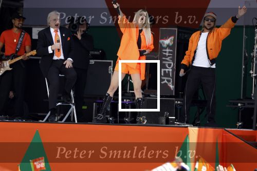 Rotterdam 27 april 2023
Koningsdag 2023 in Rotterdam met aanwezig Koning Willem Alexander, KoninginMaxima ,Prinses Amalia, Prinses Ariane ,Prins Constantijn ,Prinses Laurentien ,Prins Maurits ,Prinses Marilene ,Prins Bernhard ,Prinses Annette ,Prins Floris ,Prinses Aimee ,Prins Pieter Christiaan, en Prinses Anita .
Burgemeester Aboutaleb is de gastheer. Lee Towers Davina Michelle en Ronnie Flex treden op.