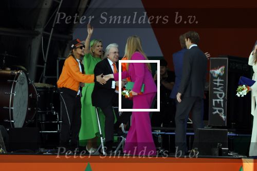 Rotterdam 27 april 2023
Koningsdag 2023 in Rotterdam met aanwezig Koning Willem Alexander, KoninginMaxima ,Prinses Amalia, Prinses Ariane ,Prins Constantijn ,Prinses Laurentien ,Prins Maurits ,Prinses Marilene ,Prins Bernhard ,Prinses Annette ,Prins Floris ,Prinses Aimee ,Prins Pieter Christiaan, en Prinses Anita .
Burgemeester Aboutaleb is de gastheer. Optreden van Lee Towers Davina Michelle en Ronnie Flex.