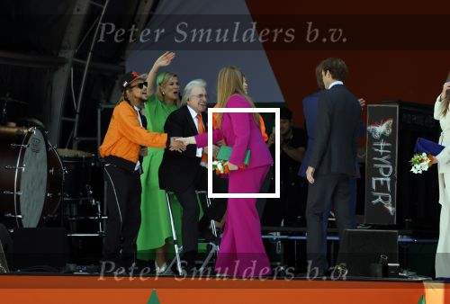 Rotterdam 27 april 2023
Koningsdag 2023 in Rotterdam met aanwezig Koning Willem Alexander, KoninginMaxima ,Prinses Amalia, Prinses Ariane ,Prins Constantijn ,Prinses Laurentien ,Prins Maurits ,Prinses Marilene ,Prins Bernhard ,Prinses Annette ,Prins Floris ,Prinses Aimee ,Prins Pieter Christiaan, en Prinses Anita .
Burgemeester Aboutaleb is de gastheer. Optreden van Lee Towers Davina Michelle en Ronnie Flex.