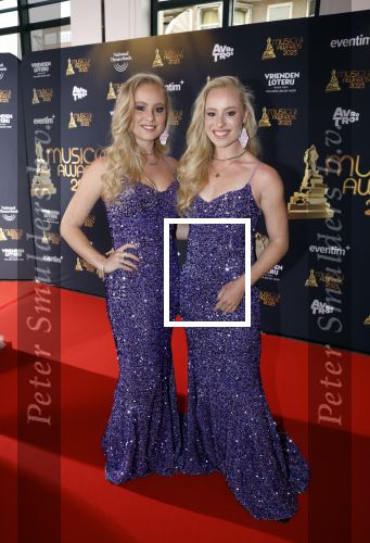 Scheveningen 15 mei 2023
Musicalawards in het AFAS Circustheater.
Rosanna Waalewijn met zus