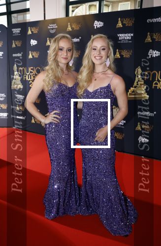 Scheveningen 15 mei 2023
Musicalawards in het AFAS Circustheater.
Rosanna Waalewijn met zus