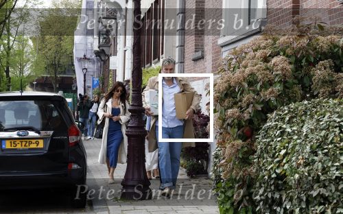Amsterdam 5 en 6 mei 2023
Ruud de Wild en Olcay Gulsen zijn hun huis aan het verbouwen en zijn nog opnames aan het maken voor hun documentaire. Ook zus Dolshe Gulsen is erbij.