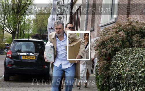 Amsterdam 5 en 6 mei 2023
Ruud de Wild en Olcay Gulsen zijn hun huis aan het verbouwen en zijn nog opnames aan het maken voor hun documentaire. Ook zus Dolshe Gulsen is erbij.