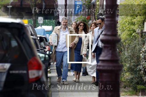 Amsterdam 5 en 6 mei 2023
Ruud de Wild en Olcay Gulsen zijn hun huis aan het verbouwen en zijn nog opnames aan het maken voor hun documentaire. Ook zus Dolshe Gulsen is erbij.