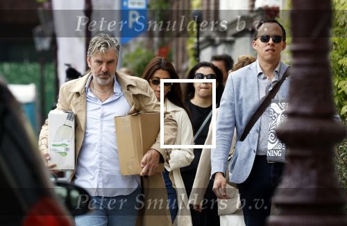 Amsterdam 5 en 6 mei 2023
Ruud de Wild en Olcay Gulsen zijn hun huis aan het verbouwen en zijn nog opnames aan het maken voor hun documentaire. Ook zus Dolshe Gulsen is erbij.