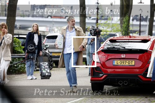 Amsterdam 5 en 6 mei 2023
Ruud de Wild en Olcay Gulsen zijn hun huis aan het verbouwen en zijn nog opnames aan het maken voor hun documentaire. Ook zus Dolshe Gulsen is erbij.