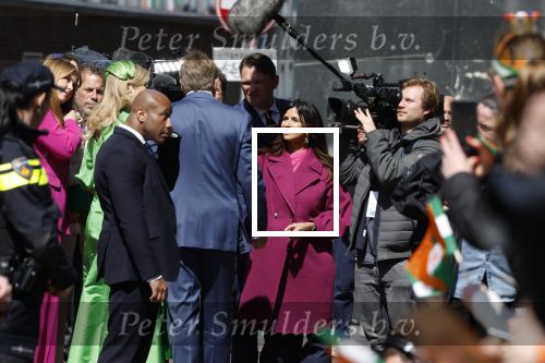 Rotterdam 27 april 2023
Koningsdag 2023 in Rotterdam met aanwezig Koning Willem Alexander, KoninginMaxima ,Prinses Amalia, Prinses Ariane ,Prins Constantijn ,Prinses Laurentien ,Prins Maurits ,Prinses Marilene ,Prins Bernhard ,Prinses Annette ,Prins Floris ,Prinses Aimee ,Prins Pieter Christiaan, en Prinses Anita .
Burgemeester Aboutaleb is de gastheer. Sandra Schuurhof