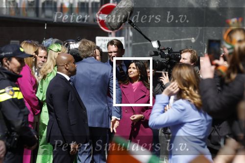 Rotterdam 27 april 2023
Koningsdag 2023 in Rotterdam met aanwezig Koning Willem Alexander, KoninginMaxima ,Prinses Amalia, Prinses Ariane ,Prins Constantijn ,Prinses Laurentien ,Prins Maurits ,Prinses Marilene ,Prins Bernhard ,Prinses Annette ,Prins Floris ,Prinses Aimee ,Prins Pieter Christiaan, en Prinses Anita .
Burgemeester Aboutaleb is de gastheer. Sandra Schuurhof