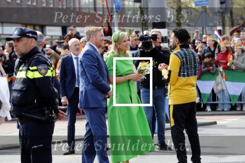 Rotterdam 27 april 2023
Koningsdag 2023 in Rotterdam met aanwezig Koning Willem Alexander, KoninginMaxima ,Prinses Amalia, Prinses Ariane ,Prins Constantijn ,Prinses Laurentien ,Prins Maurits ,Prinses Marilene ,Prins Bernhard ,Prinses Annette ,Prins Floris ,Prinses Aimee ,Prins Pieter Christiaan, en Prinses Anita .
Burgemeester Aboutaleb is de gastheer.  De Royals gaan voetballen bij Touzani
