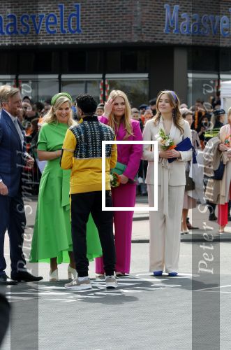 Rotterdam 27 april 2023
Koningsdag 2023 in Rotterdam met aanwezig Koning Willem Alexander, KoninginMaxima ,Prinses Amalia, Prinses Ariane ,Prins Constantijn ,Prinses Laurentien ,Prins Maurits ,Prinses Marilene ,Prins Bernhard ,Prinses Annette ,Prins Floris ,Prinses Aimee ,Prins Pieter Christiaan, en Prinses Anita .
Burgemeester Aboutaleb is de gastheer.  De Royals gaan voetballen bij Touzani