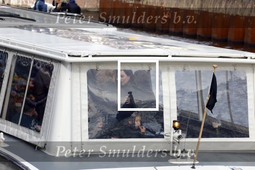 Amsterdam 15 april 2023
Herdenkingstdienst vooraf aan de begrafenis van Huub Oosterhuis in de Westertoren . Daarna gingen ze met de boot naar begraafplaats Zorgvlied.
Aanwezig oa Trijntje Oosterhuis met kinderen en partner Alvin Lewis , Tjeerd Oosterhuis en vrouw Edsilia Rombley met kinderen en moeder en de partner van Huub Oosterhuis
