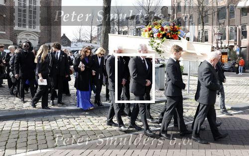 Amsterdam 15 april 2023
Herdenkingstdienst vooraf aan de begrafenis van Huub Oosterhuis in de Westertoren . Daarna gingen ze met de boot naar begraafplaats Zorgvlied