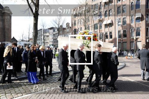 Amsterdam 15 april 2023
Herdenkingstdienst vooraf aan de begrafenis van Huub Oosterhuis in de Westertoren . Daarna gingen ze met de boot naar begraafplaats Zorgvlied