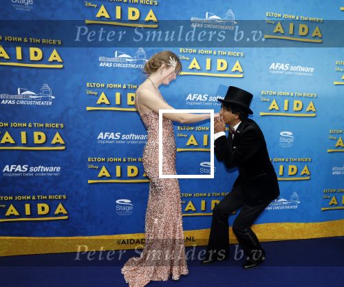 Scheveningen 23 april 2023
Premiere AIDA in het circustheater in Scheveningen .
Wibi Soerjadi met vriendin