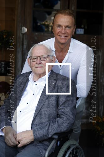 Noorden  30 april 2023
Gerard Joling viert zijn 63e verjaardag.
Wino Omtzigt met zijn vader
