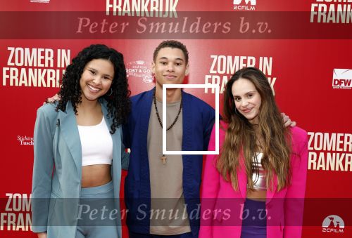 Amsterdam 24 april 2023
Premiere Zomer in Frankrijk in het ketelhuis met in de hoofdrollen oa Jasmine Sendar , Jan Kooijman , Fockeline Ouwerkerk Tjebbo Gerritsma en Marc de Cloe .
V.l.n.r. Zafanya Kersten, Eliyha Altena en Jade Speelman