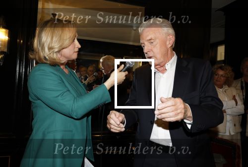 Amsterdam 23 april 2024
Boekpresntatie Andre v Duin in het Apollo first hotel. Eva Jinek presenteerde de boekpresentatie met Andre v Duin en schrijver Jan Vriend