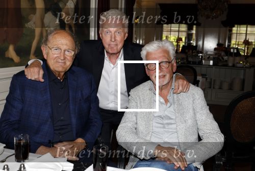 Amsterdam 23 april 2024
Boekpresntatie Andre v Duin in het Apollo first hotel. Andre v Duin Joop v d Ende en Jan Slagter