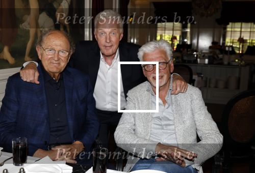 Amsterdam 23 april 2024
Boekpresntatie Andre v Duin in het Apollo first hotel. Andre v Duin Joop v d Ende en Jan Slagter